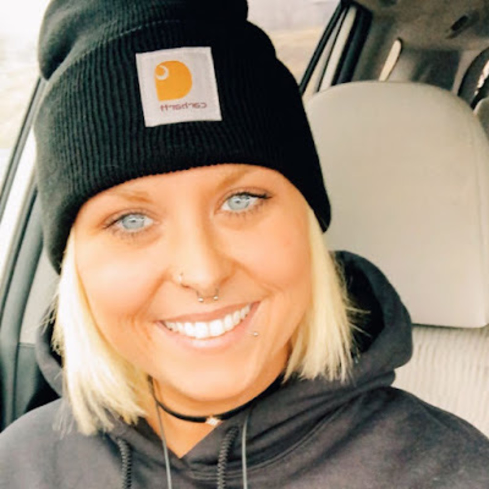 Meet your Posher, Carrie